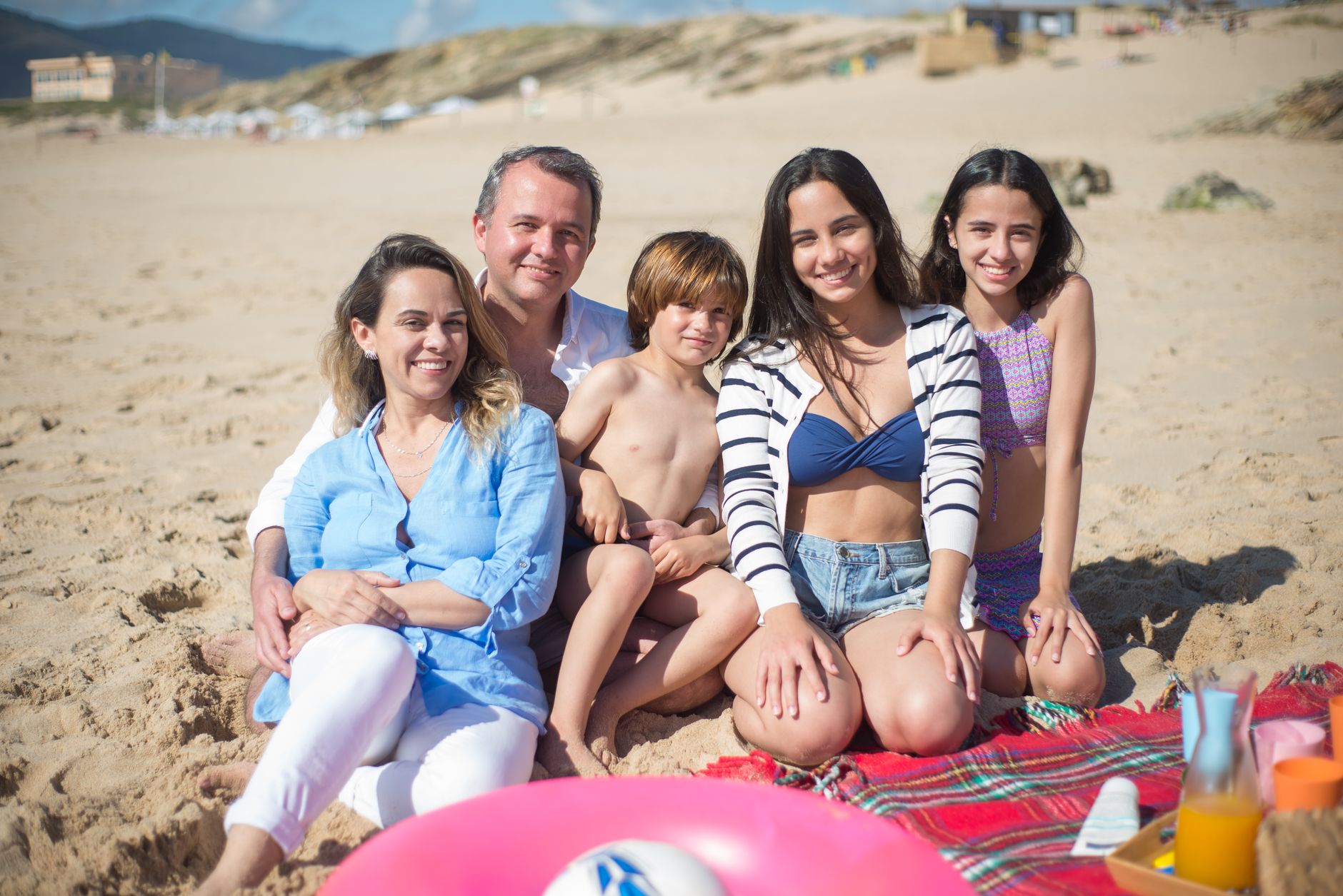 Voyager en famille en été : le guide complet pour des vacances réussies